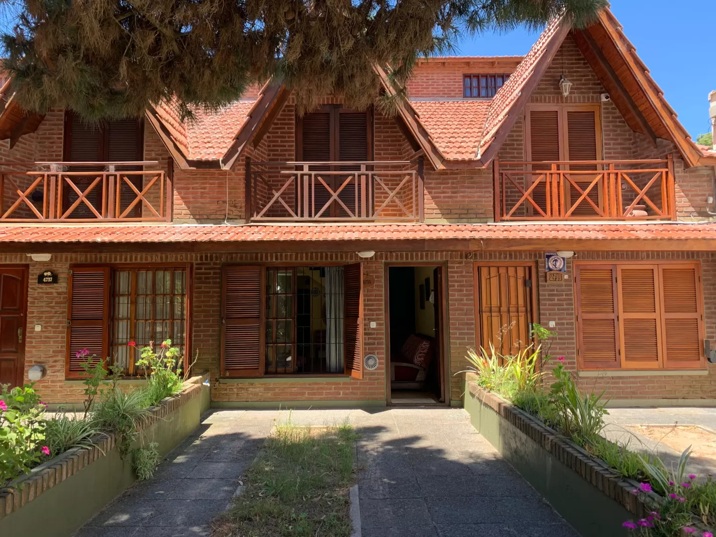 Terreno en Lucila del Mar - Alquiler Triplex En La Lucila A 3 Cuadras Del Mar (ID 70)